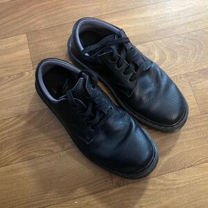Dr. Martens Ashfeld Oxford Pebbled Leather - Size US 7 M / 8 W - Black Low Shoes